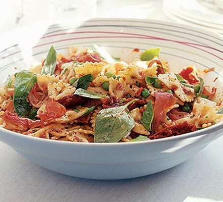 https://www.pontalo.net - Quick and easy pasta salad