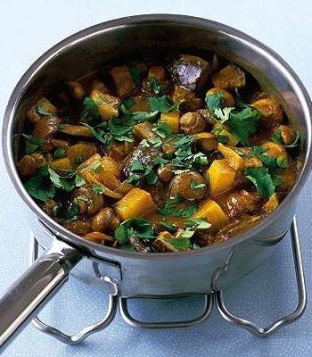 https://www.pontalo.net - Mushroom & potato curry