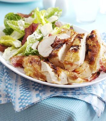 https://www.pontalo.net - Quick caesar salad with roast chicken & bacon