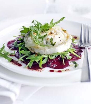 https://www.pontalo.net - Marinated beetroot with grilled goat's cheese