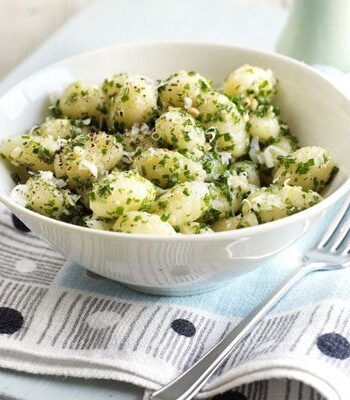 https://www.pontalo.net - Gnocchi with lemon & chive pesto