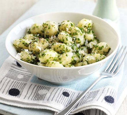 https://www.pontalo.net - Gnocchi with lemon & chive pesto