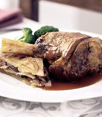 https://www.pontalo.net - Braised lamb shanks