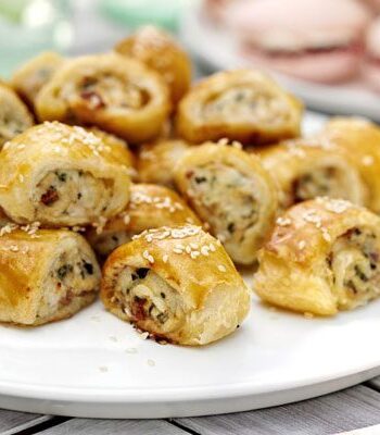 https://www.pontalo.net - Summer sausage rolls