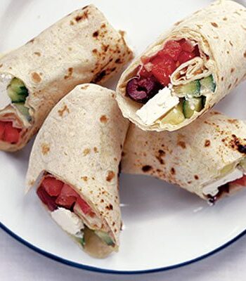 https://www.pontalo.net - Greek salad wraps