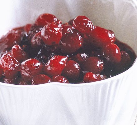 https://www.pontalo.net - Really simple cranberry sauce