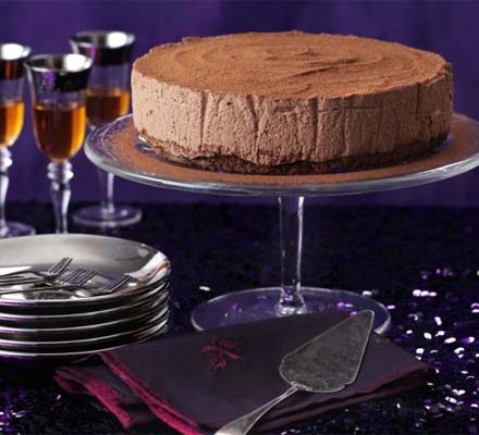 https://www.pontalo.net - Chocolate & chestnut truffle torte