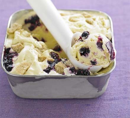 https://www.pontalo.net - Blackcurrant cheesecake ice cream