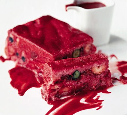 https://www.pontalo.net - Summer berry terrine