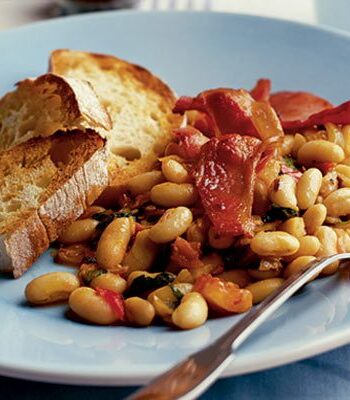 https://www.pontalo.net - Smoky beans with basil & bacon