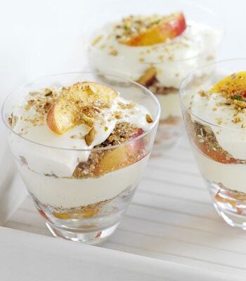 https://www.pontalo.net - Nectarine & pistachio crunch layers