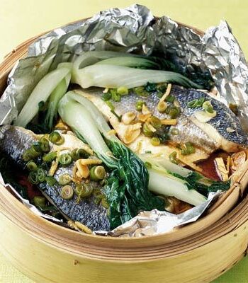 https://www.pontalo.net - Steamed bass with pak choi