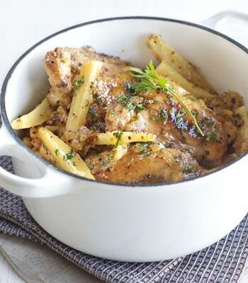 https://www.pontalo.net - Honey mustard chicken pot with parsnips