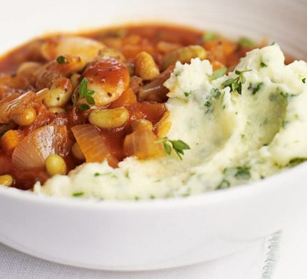 https://www.pontalo.net - Somerset stew with cheddar & parsley mash