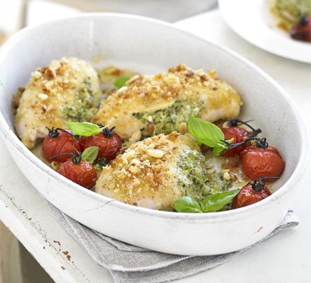 https://www.pontalo.net - Creamy pesto chicken