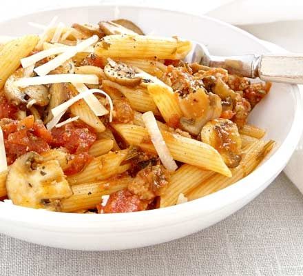 https://www.pontalo.net - Quick sausage bolognese