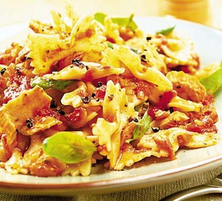 https://www.pontalo.net - Pasta with tuna & tomato sauce