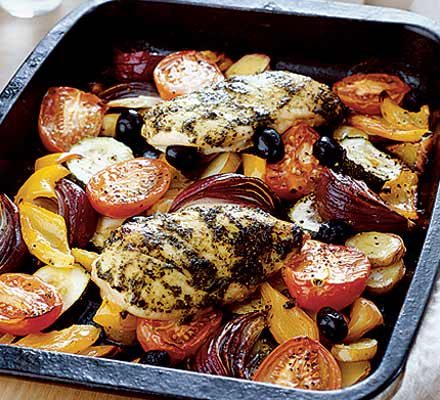 https://www.pontalo.net - Mediterranean chicken with roasted vegetables