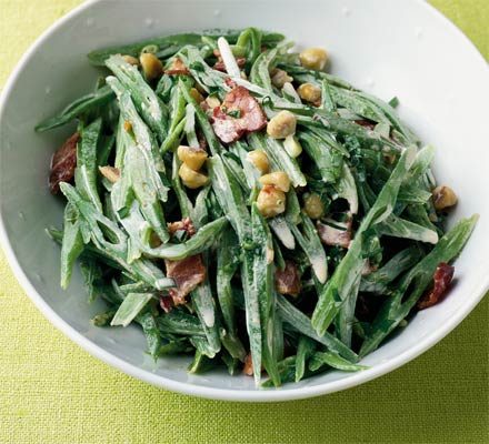 https://www.pontalo.net - Runner beans with bacon & hazelnuts