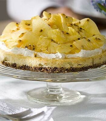 https://www.pontalo.net - Pineapple & passion fruit cheesecake