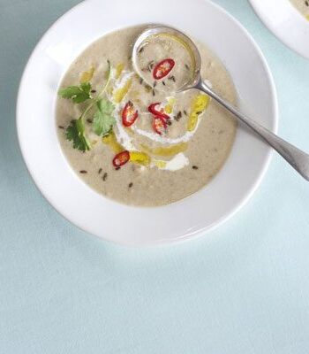 https://www.pontalo.net - Spiced parsnip soup