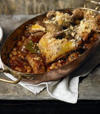 https://www.pontalo.net - Cassoulet of bacon & Toulouse sausage with confit pheasant