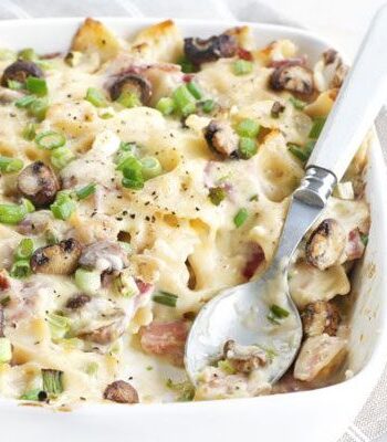 https://www.pontalo.net - Creamy ham & mushroom pasta bake