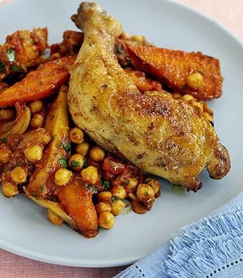 https://www.pontalo.net - Chicken with roots & chickpeas