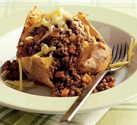 https://www.pontalo.net - Baked potato with mince