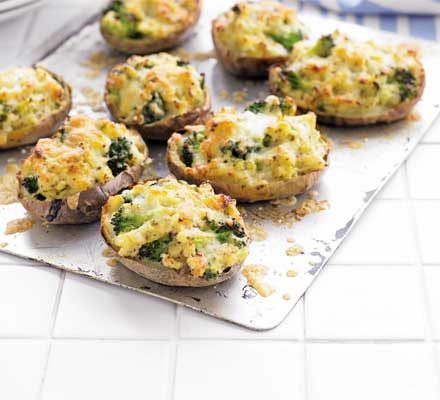 https://www.pontalo.net - Broccoli baked potatoes