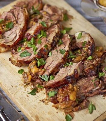 https://www.pontalo.net - Braised shoulder of lamb with jewelled stuffing