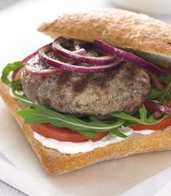 https://www.pontalo.net - Rosemary & garlic lamb burgers