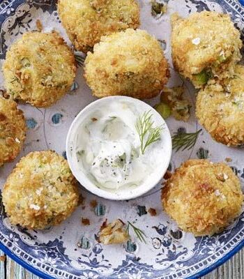 https://www.pontalo.net - Crab cakes with dill mayonnaise