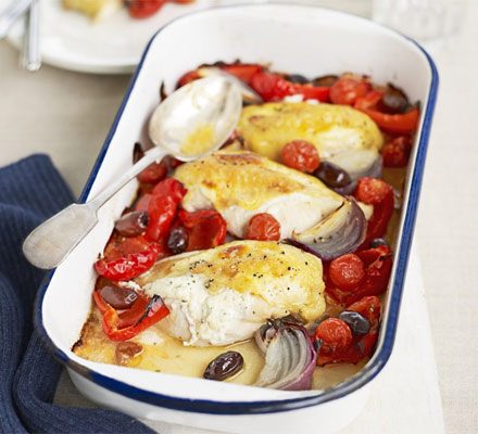 https://www.pontalo.net - Mediterranean chicken traybake