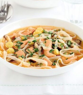 https://www.pontalo.net - Salmon noodle soup