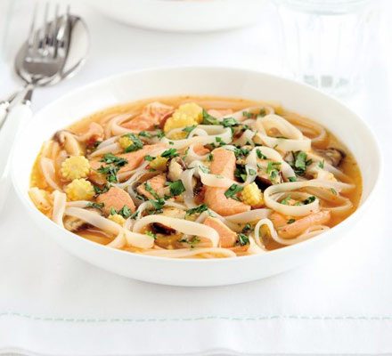 https://www.pontalo.net - Salmon noodle soup