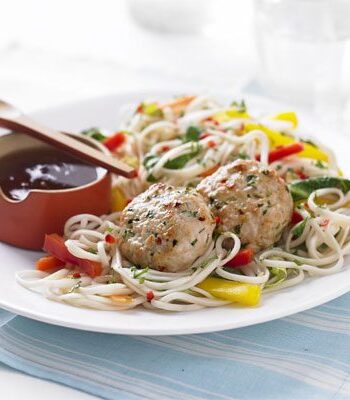 https://www.pontalo.net - Thai spiced turkey patties with noodle salad