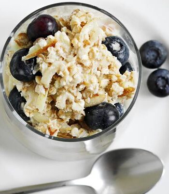 https://www.pontalo.net - Apple & blueberry Bircher