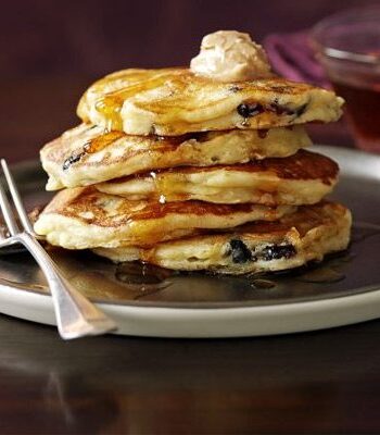 https://www.pontalo.net - Apple pancakes with cinnamon butter & syrup