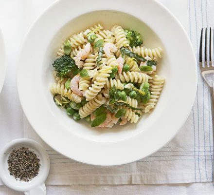 https://www.pontalo.net - Pasta with prawns