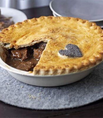 https://www.pontalo.net - Beef & beer pie