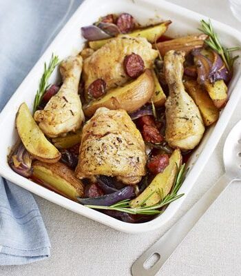 https://www.pontalo.net - Chicken & chorizo traybake