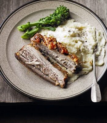 https://www.pontalo.net - Slow-roast pork belly with celeriac & pear mash