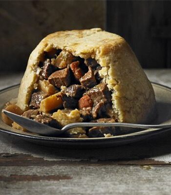 https://www.pontalo.net - Beef & ale suet pudding