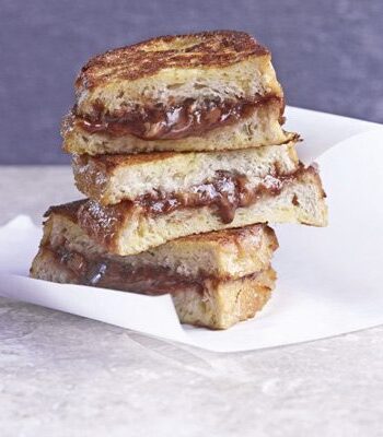 https://www.pontalo.net - Chocolate & banana French toast