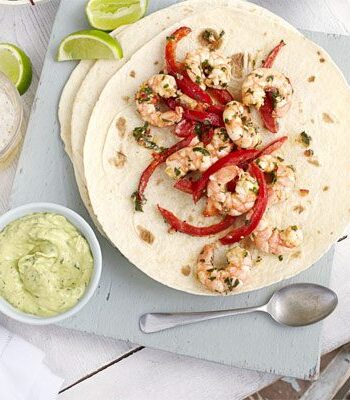 https://www.pontalo.net - Prawn fajitas with avocado cream