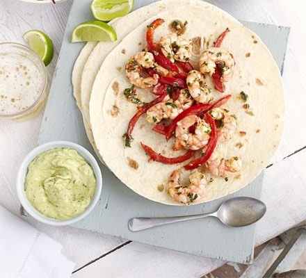 https://www.pontalo.net - Prawn fajitas with avocado cream