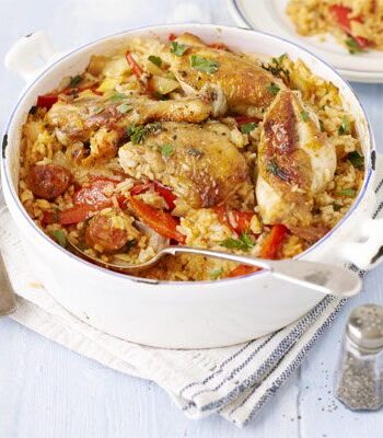 https://www.pontalo.net - Chicken & chorizo rice pot