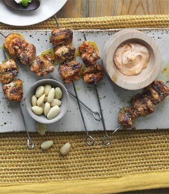 https://www.pontalo.net - Smoky chicken skewers