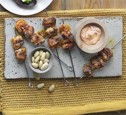 https://www.pontalo.net - Smoky chicken skewers